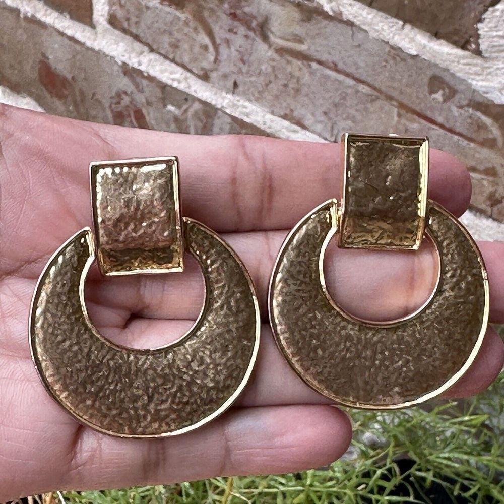 Vintage Door‎ Knocker Clip Earrings 1 7/8" Gold Tone Hammered Modernist Classic